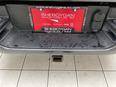 2022 RAM 1500 Laramie Crew Cab 4x4 6'4' Box