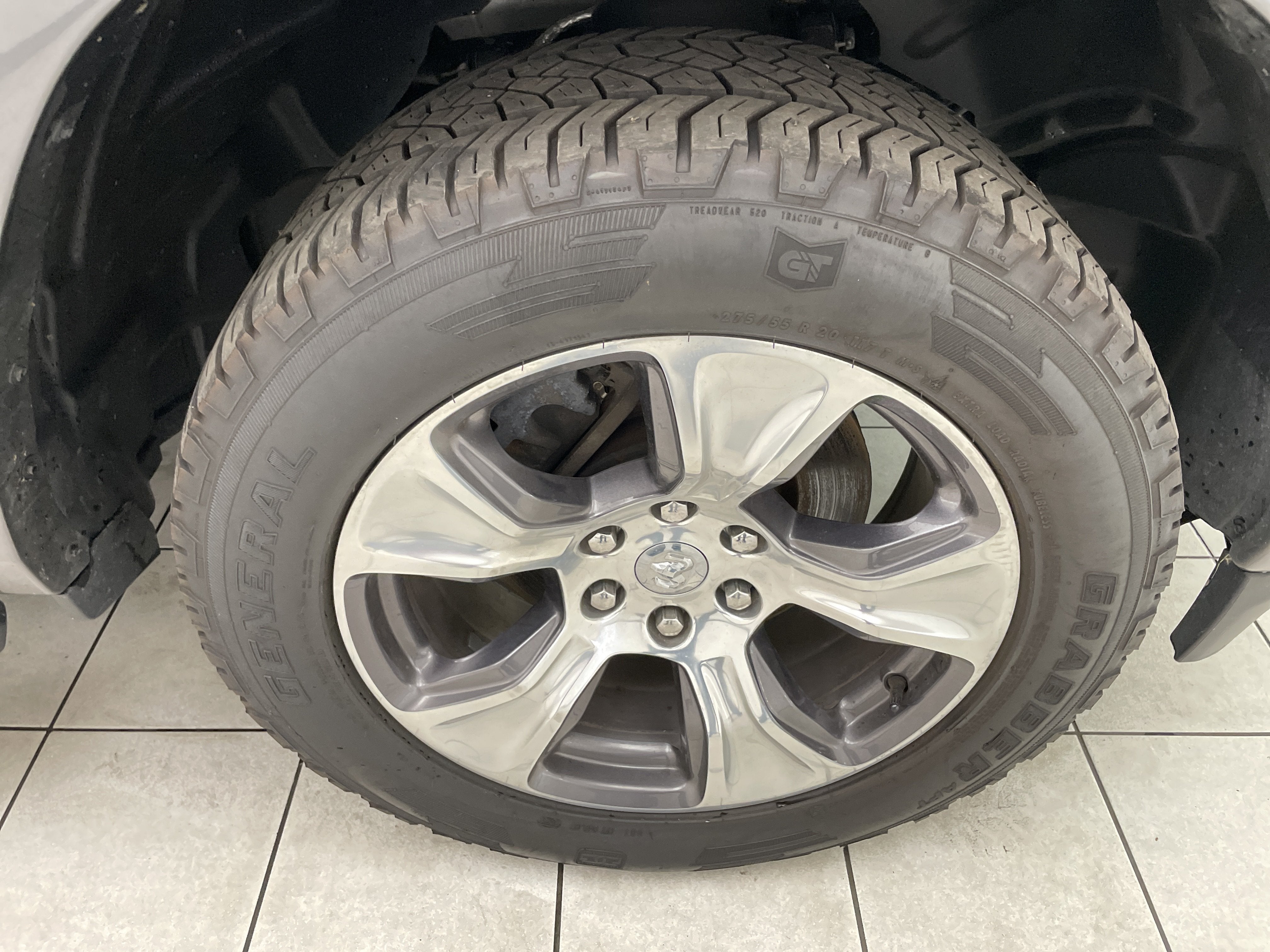 2022 RAM 1500 Laramie Crew Cab 4x4 6'4' Box