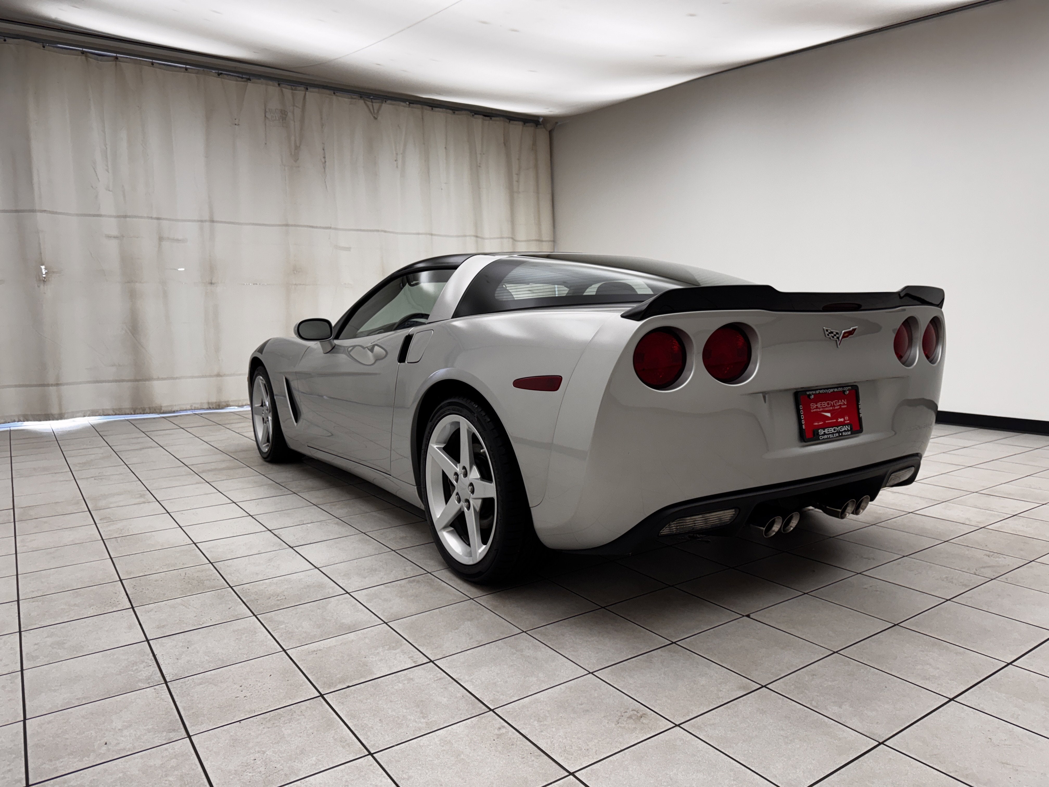 2005 Chevrolet Corvette Base