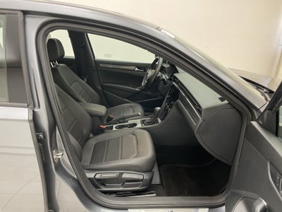 2021 Volkswagen Passat 2.0T R-Line