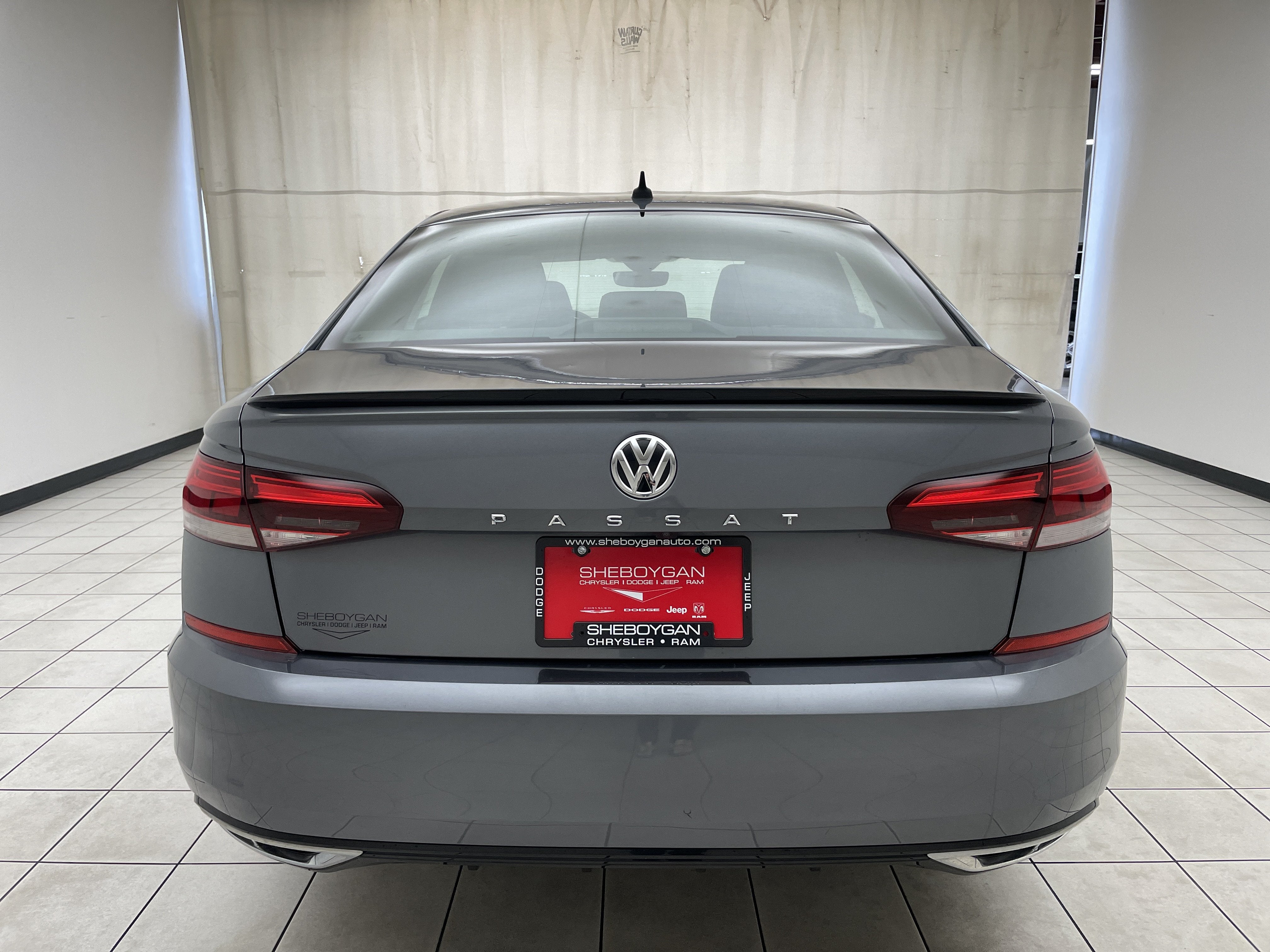 2021 Volkswagen Passat 2.0T R-Line