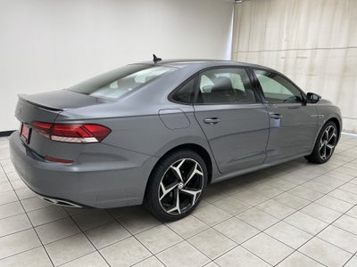 2021 Volkswagen Passat 2.0T R-Line