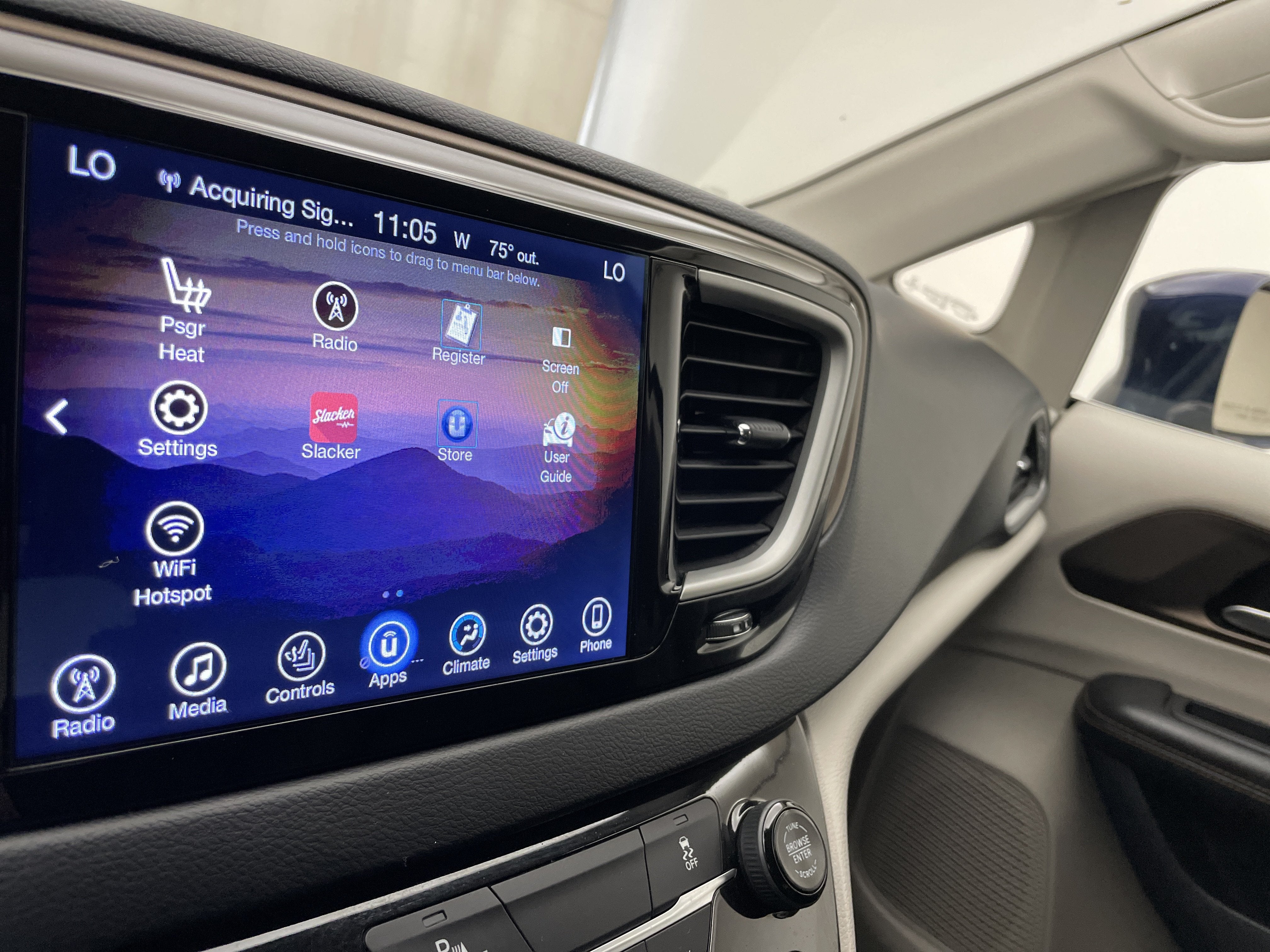 2017 Chrysler Pacifica Touring-L