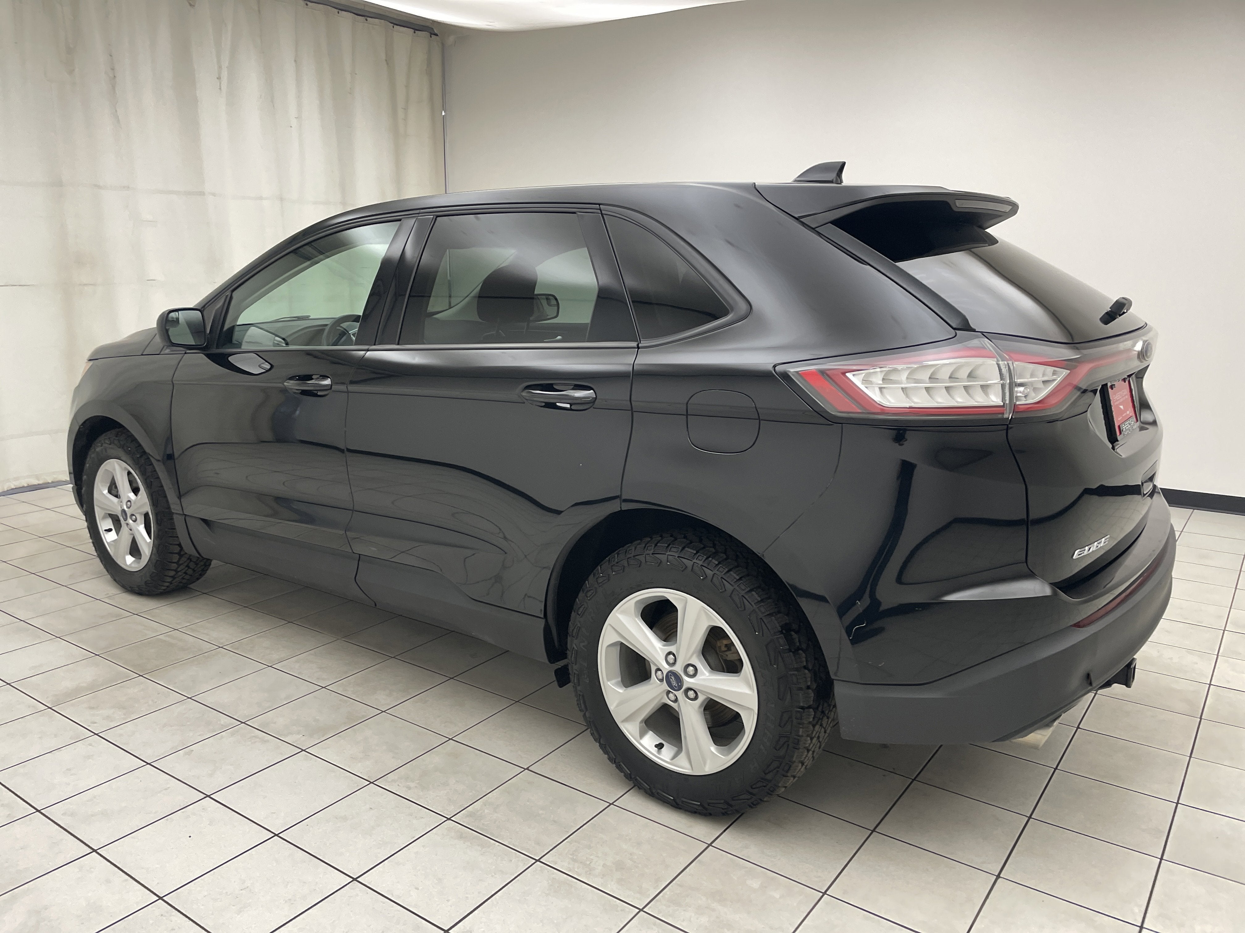 2016 Ford Edge SE