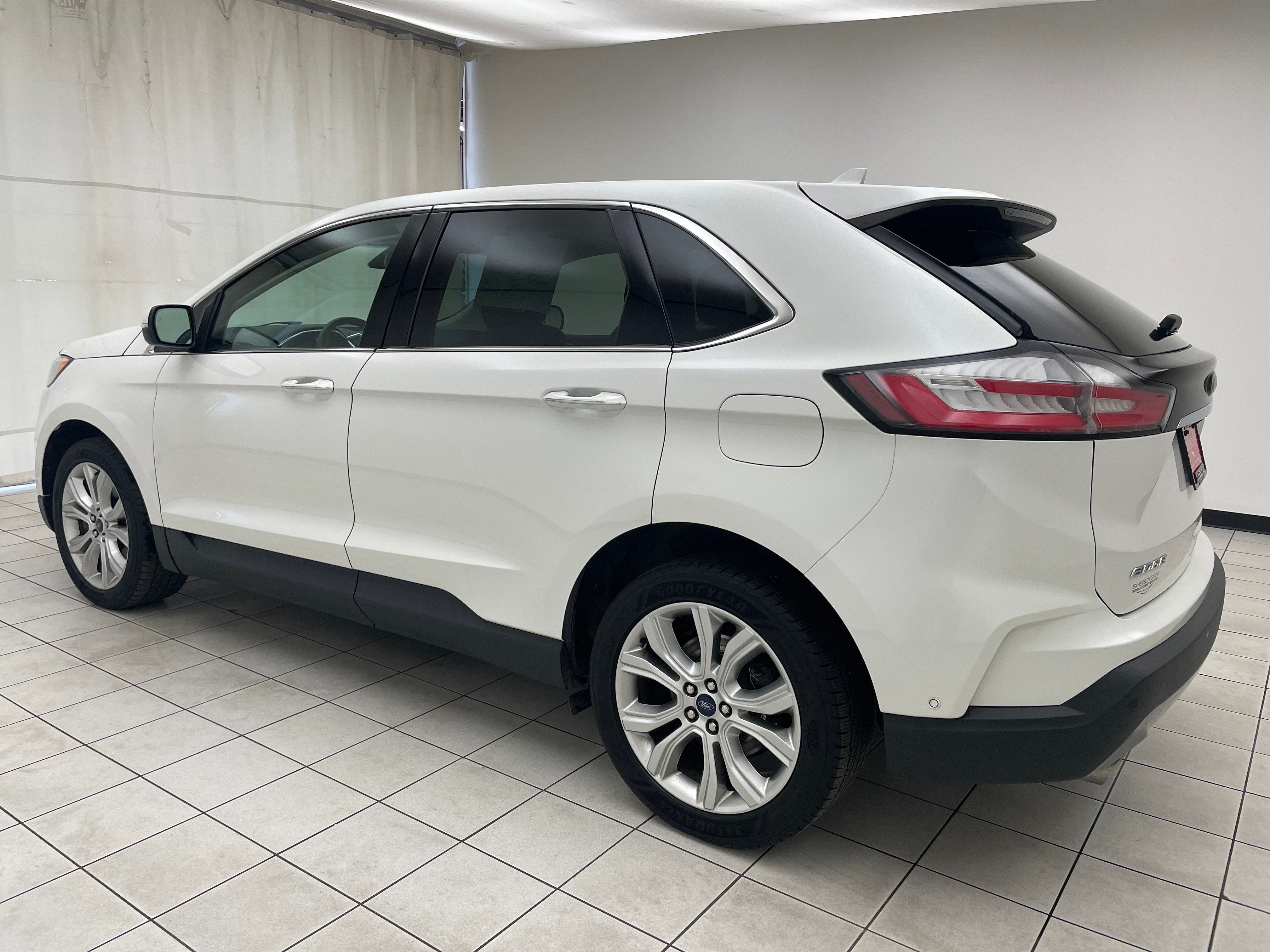 2020 Ford Edge Titanium