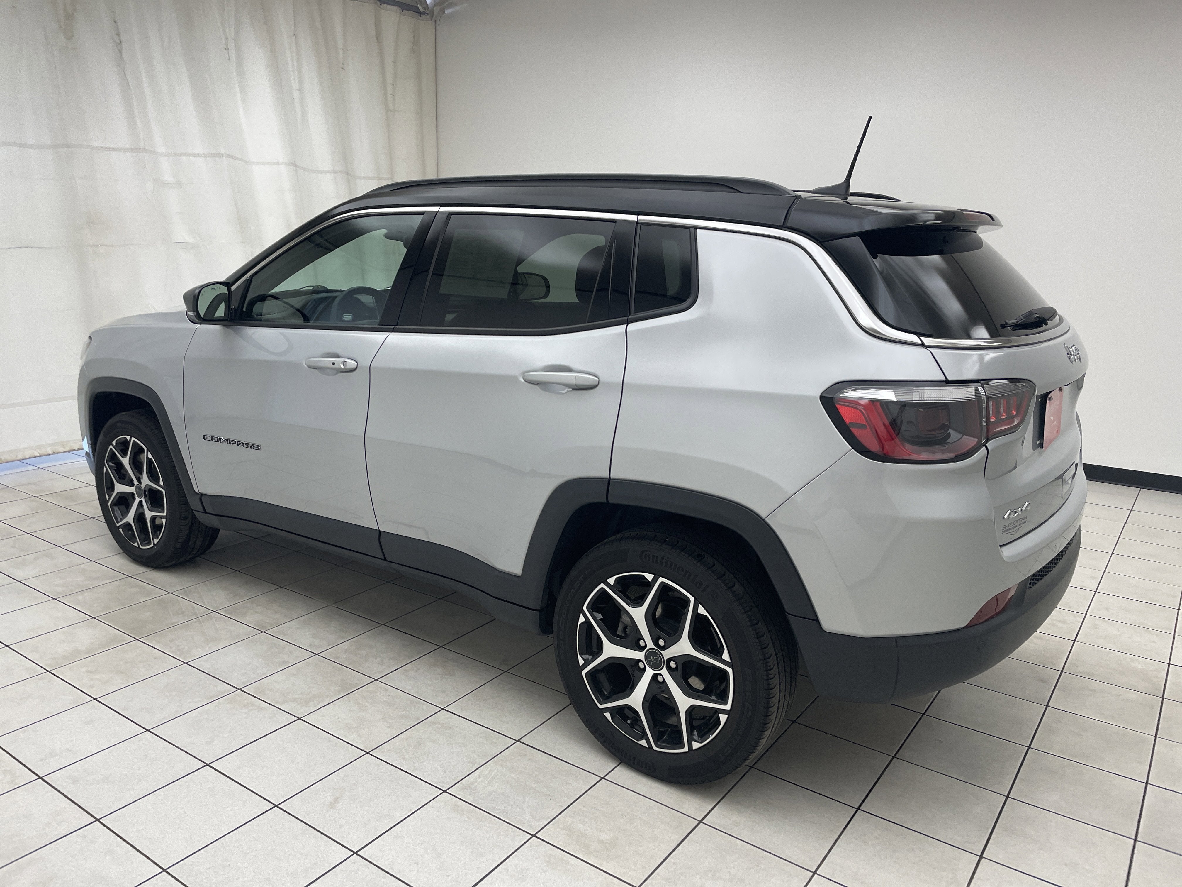 2025 Jeep Compass Limited 4x4