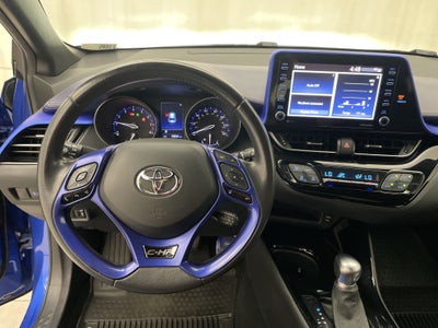 2020 Toyota C-HR XLE